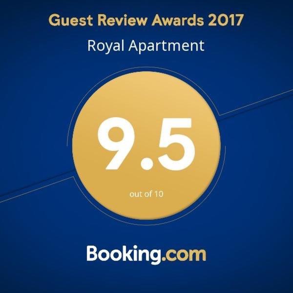 Royal Beach Front Apartments Netanja Buitenkant foto